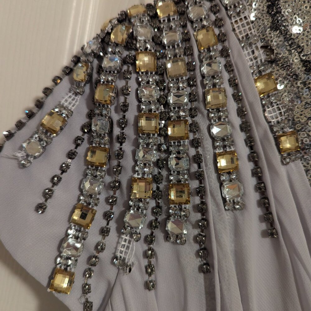 Formal gown - Picture 4 of 5
